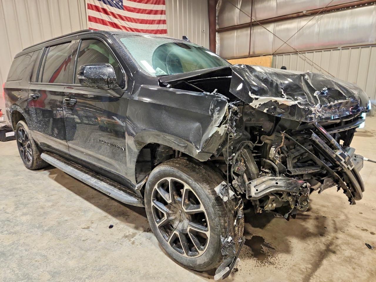 2023 CHEVROLET Suburban