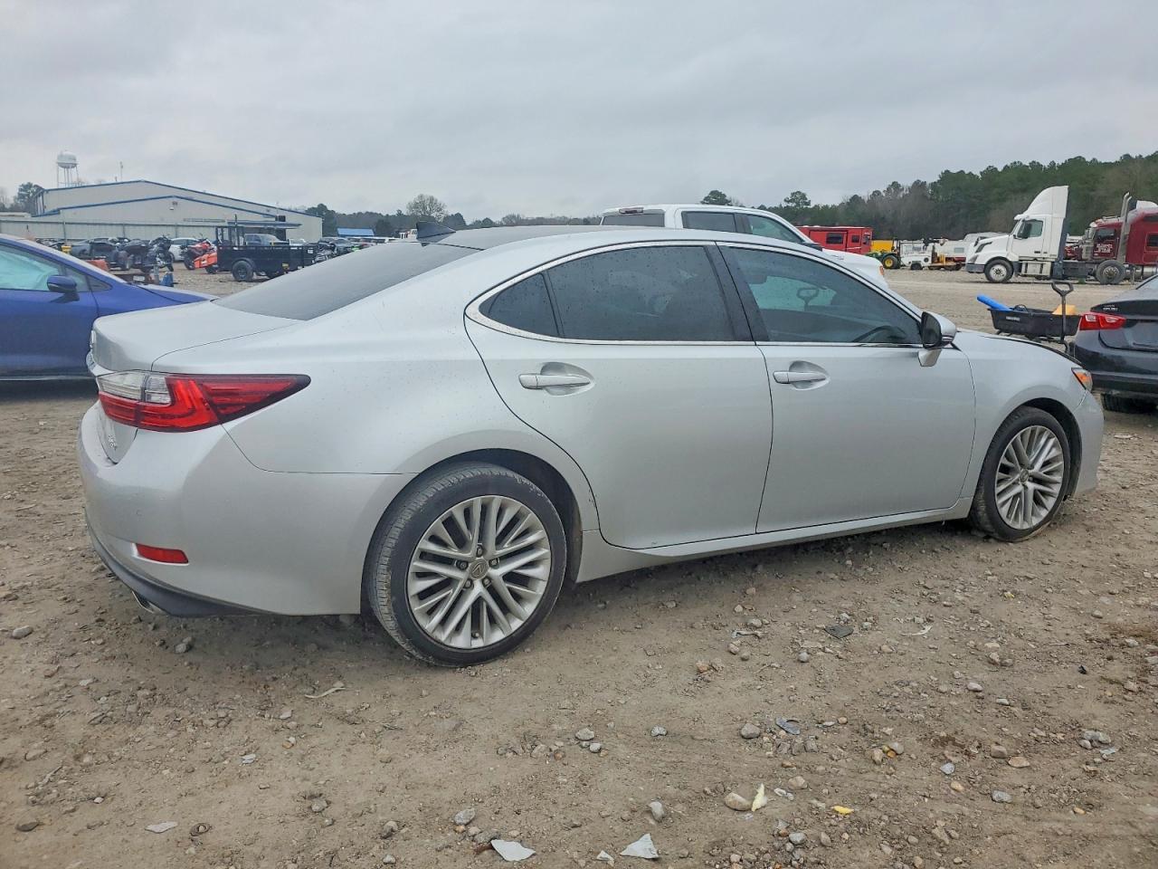 2016 LEXUS ES 350