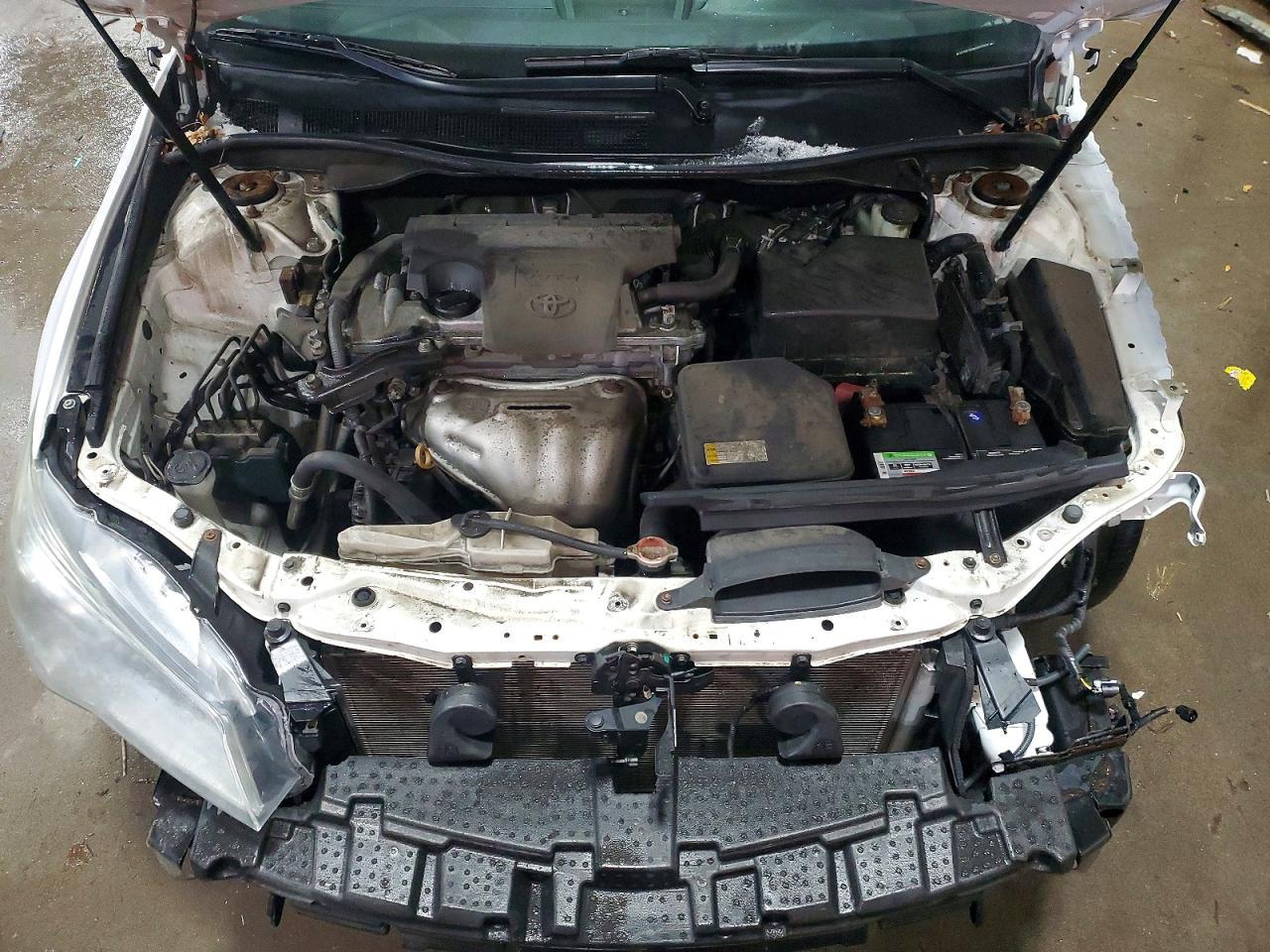2016 TOYOTA CAMRY