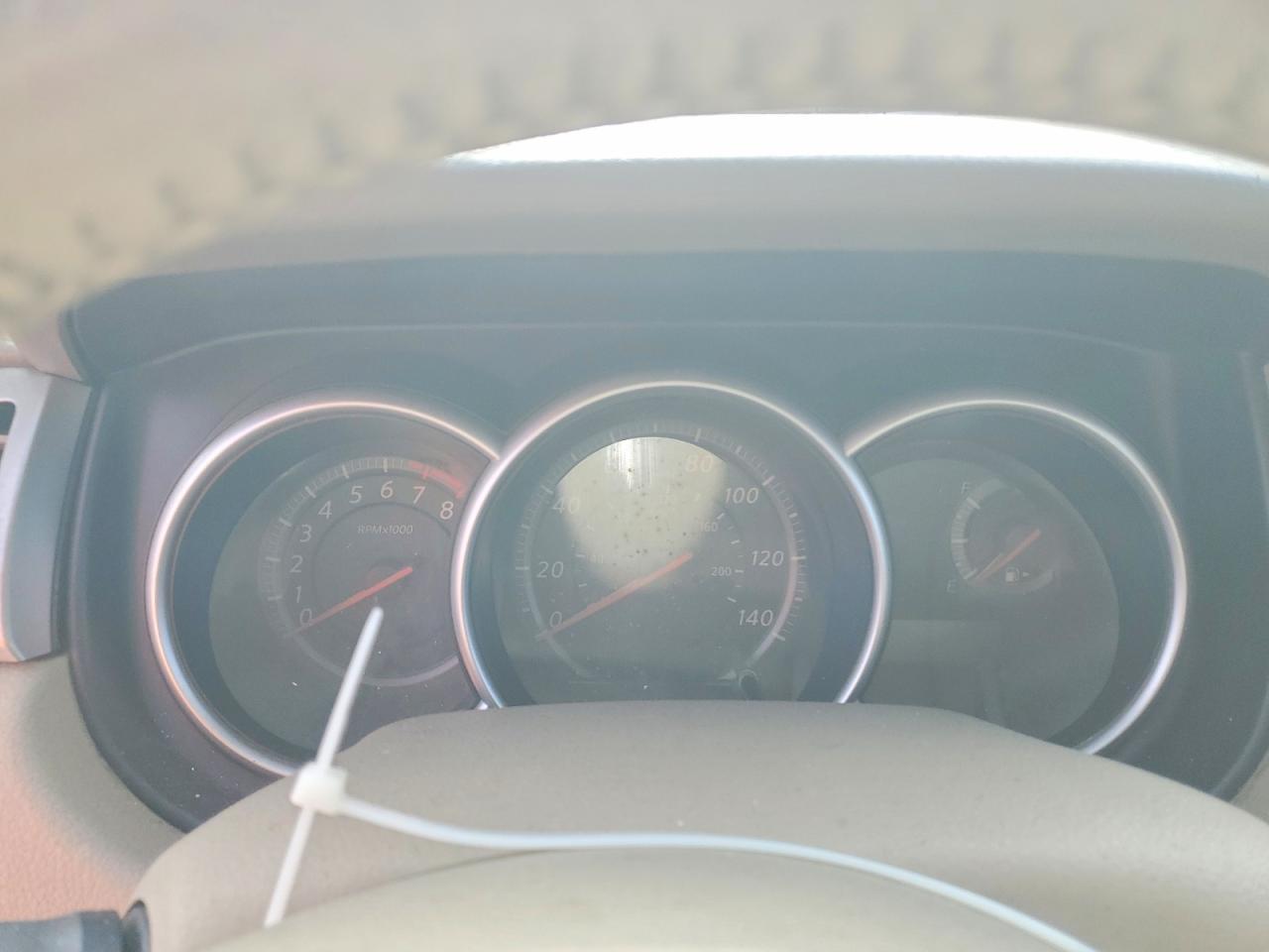 2012 NISSAN VERSA