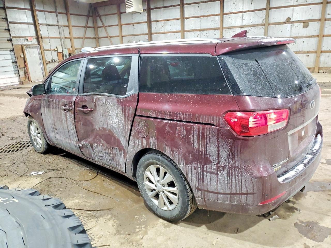 2016 KIA SEDONA
