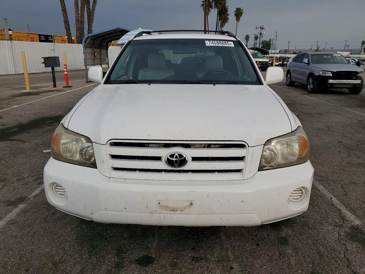 2006 TOYOTA HIGHLANDER