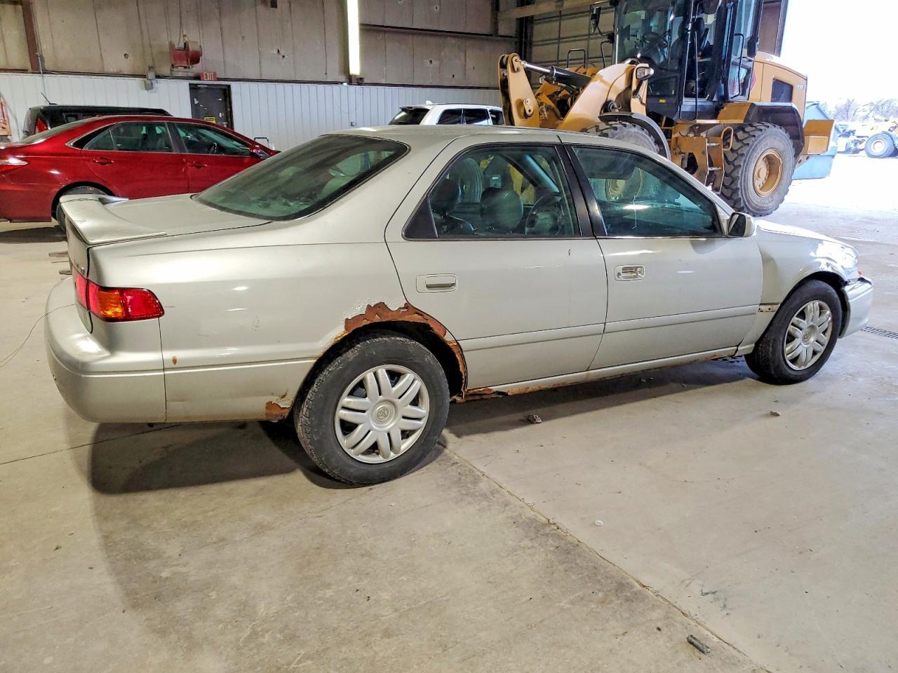 2001 TOYOTA CAMRY