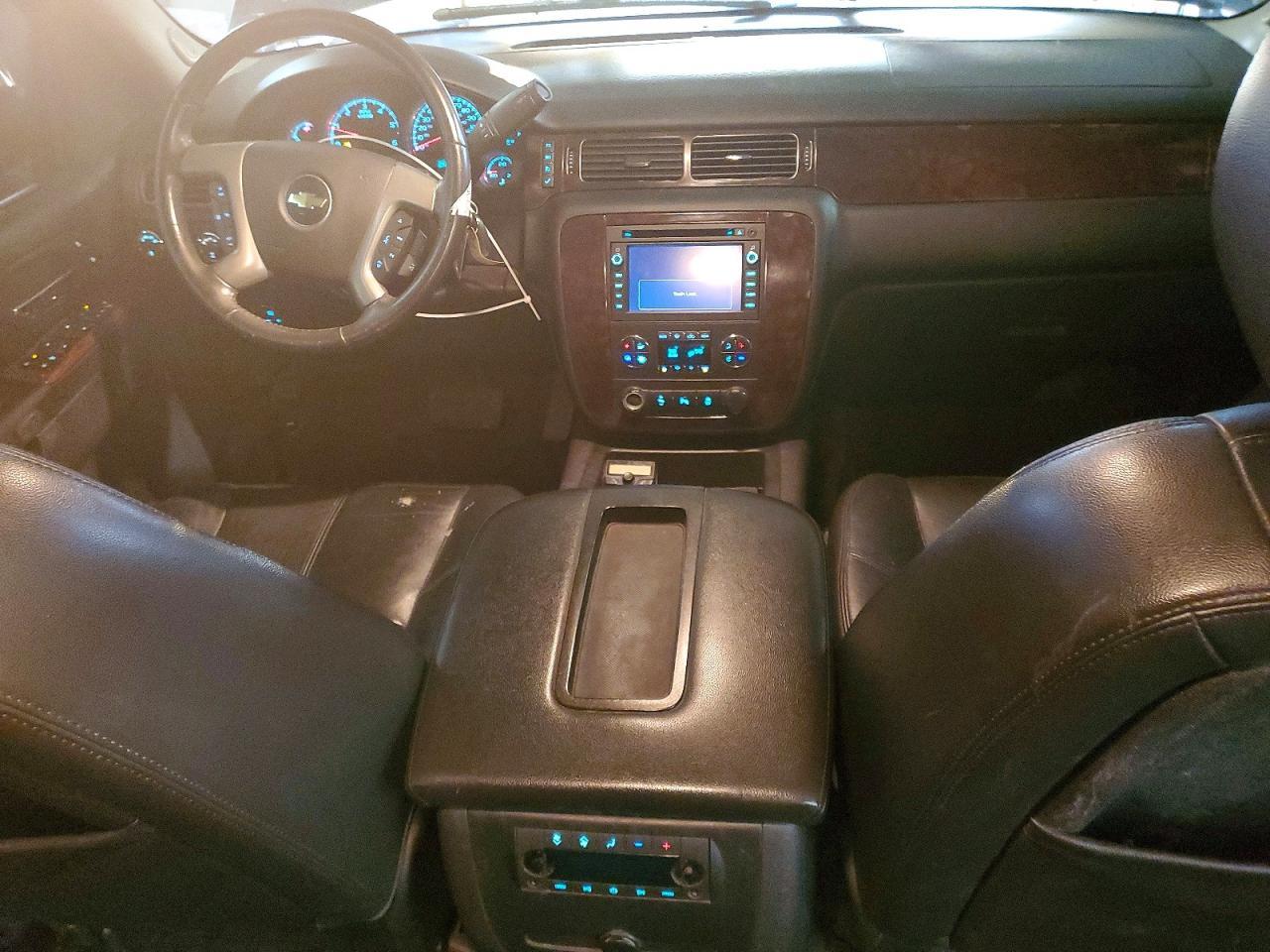 2013 CHEVROLET Suburban