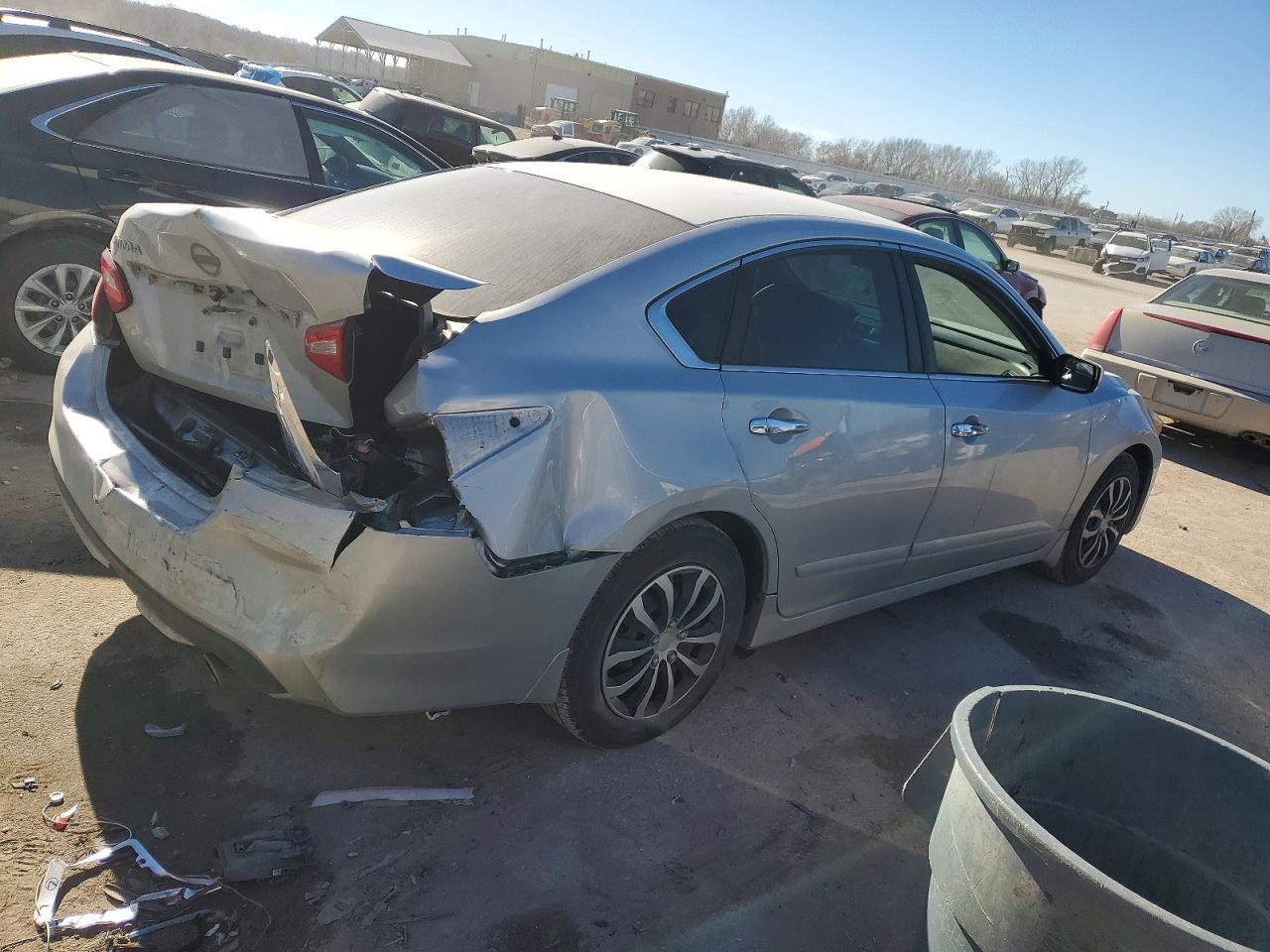 2017 NISSAN ALTIMA