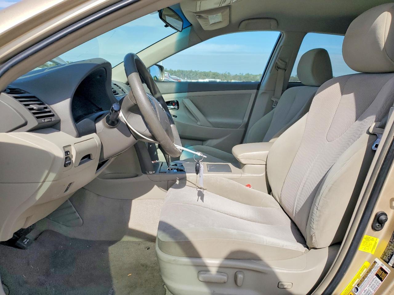 2011 TOYOTA CAMRY