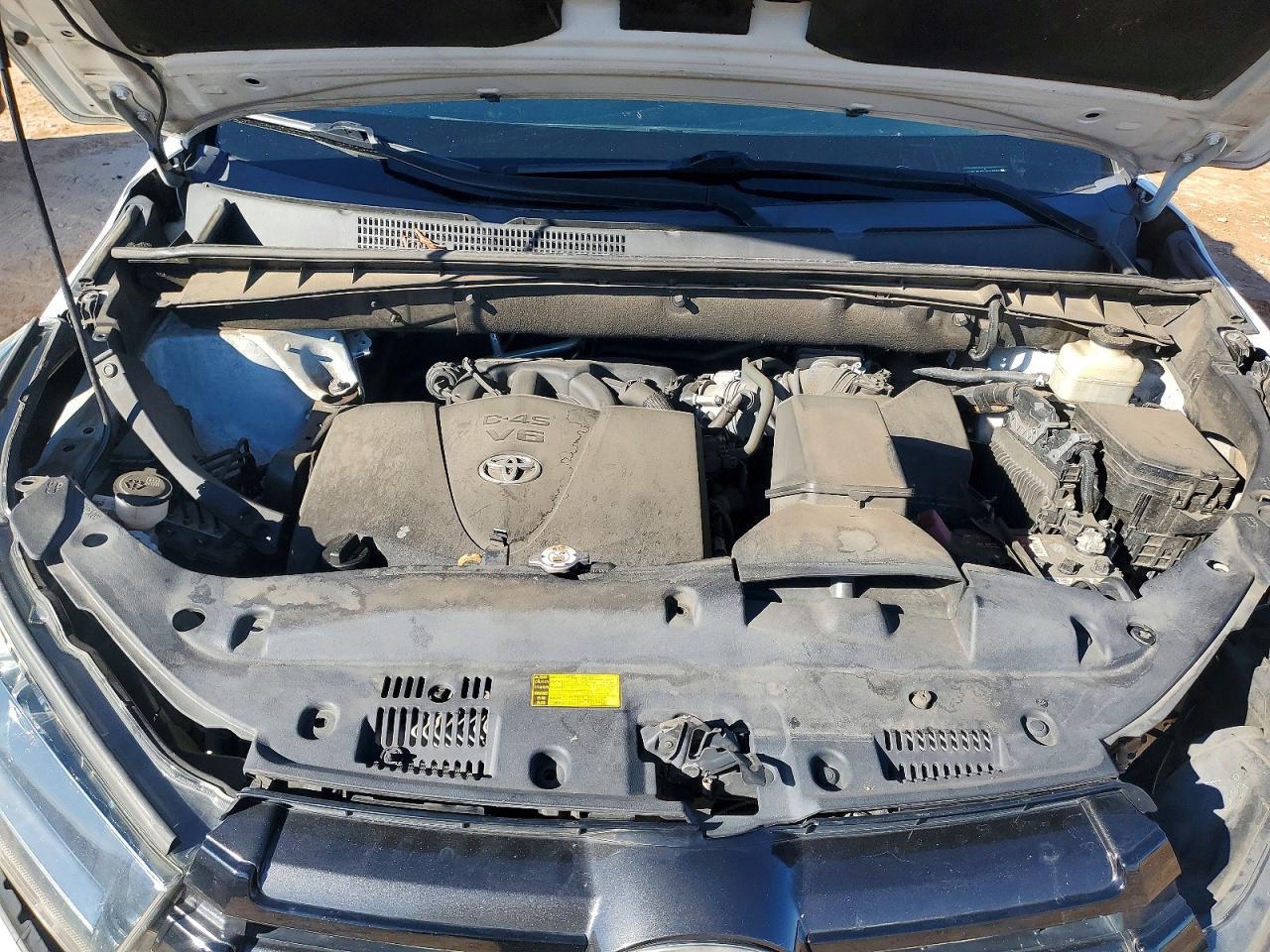 2018 TOYOTA HIGHLANDER