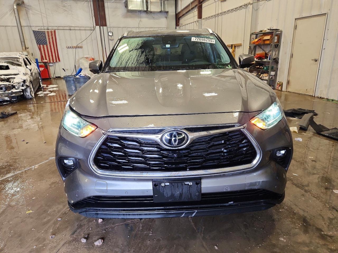 2025 TOYOTA HIGHLANDER