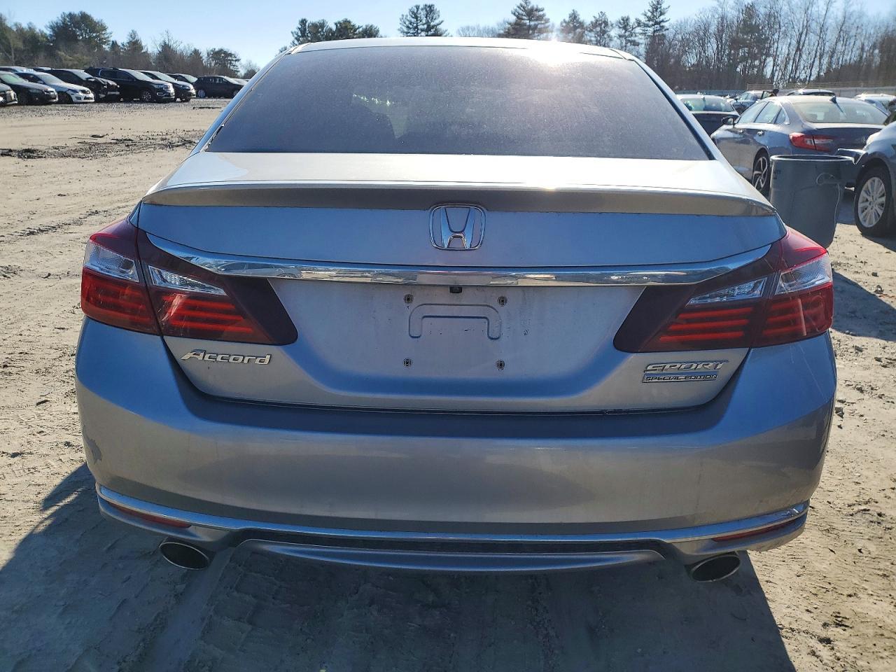 2017 HONDA ACCORD