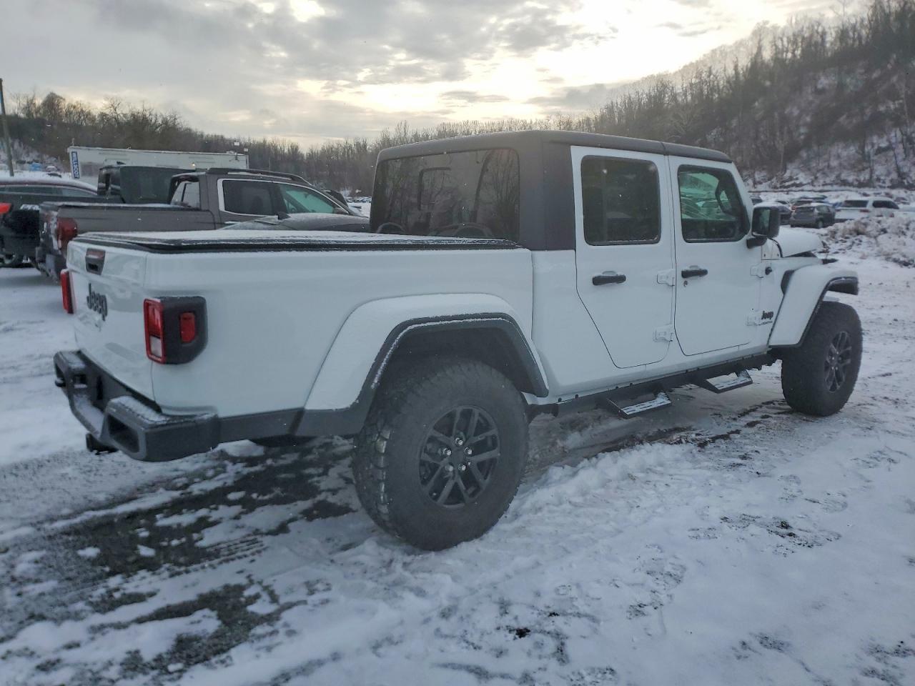 2022 JEEP Gladiator