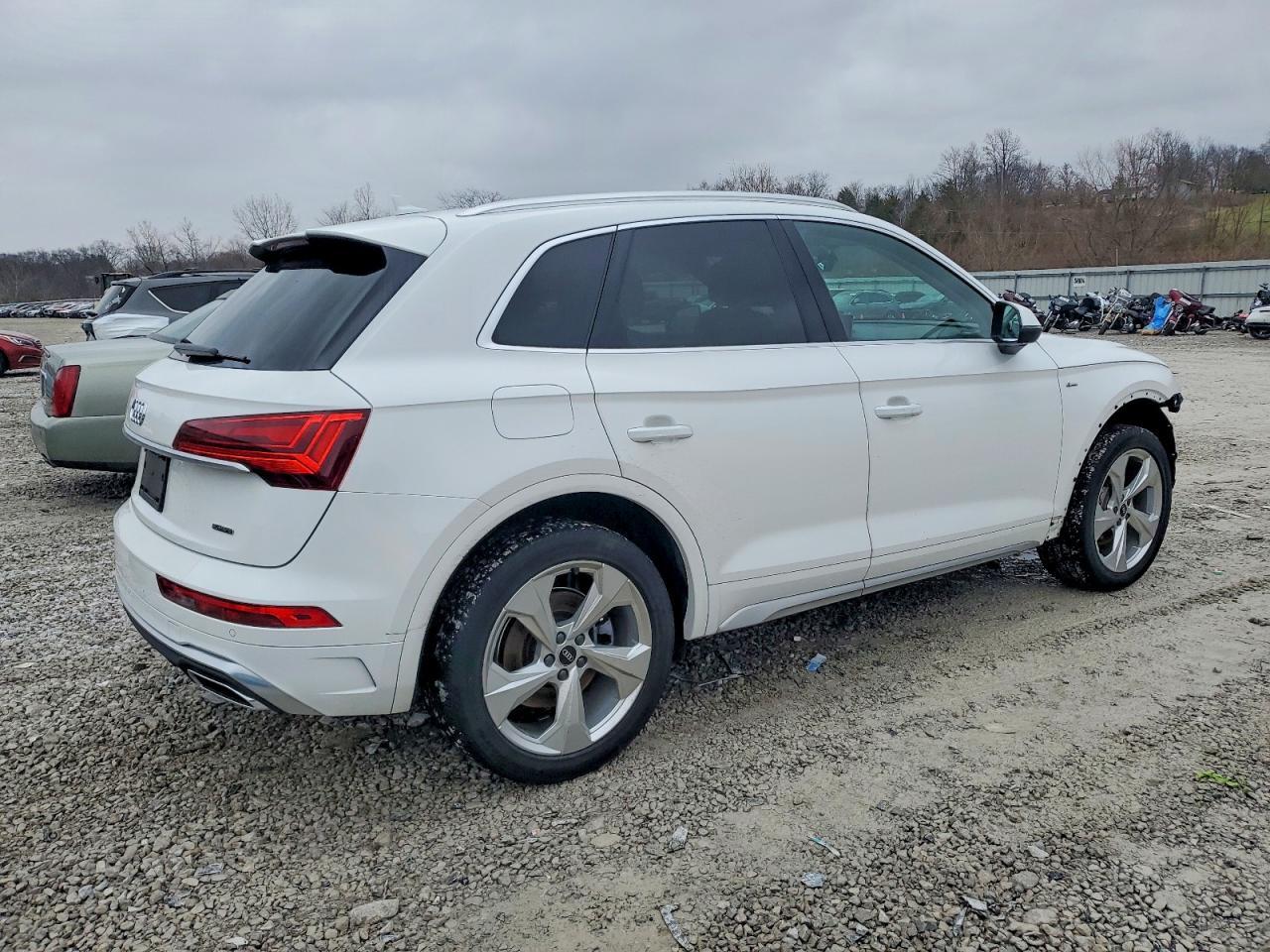 2022 AUDI Q5