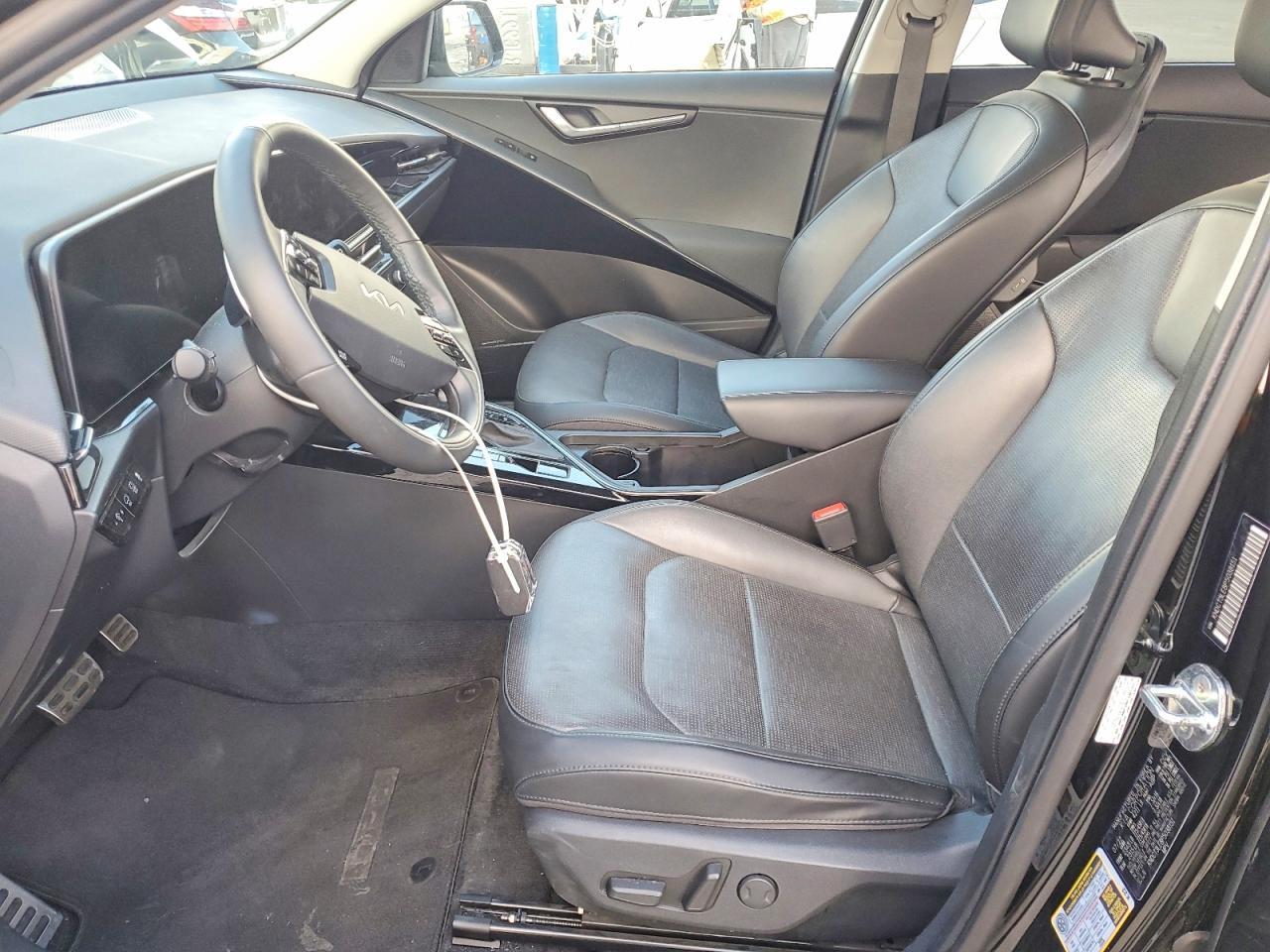 2023 KIA Niro