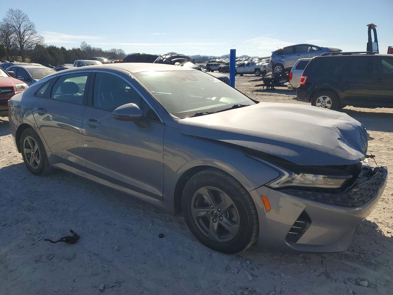 2022 KIA K5