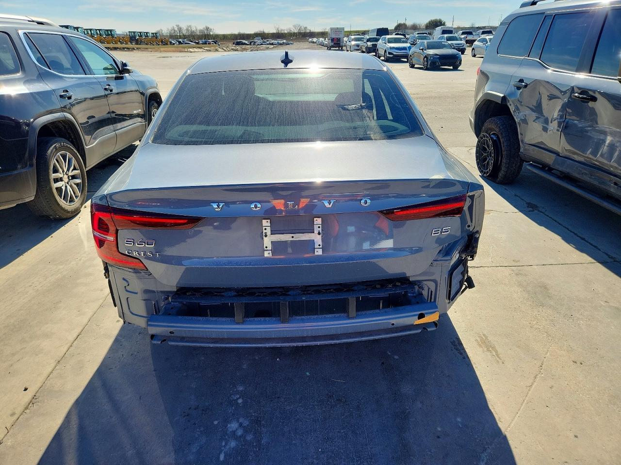 2022 VOLVO S60