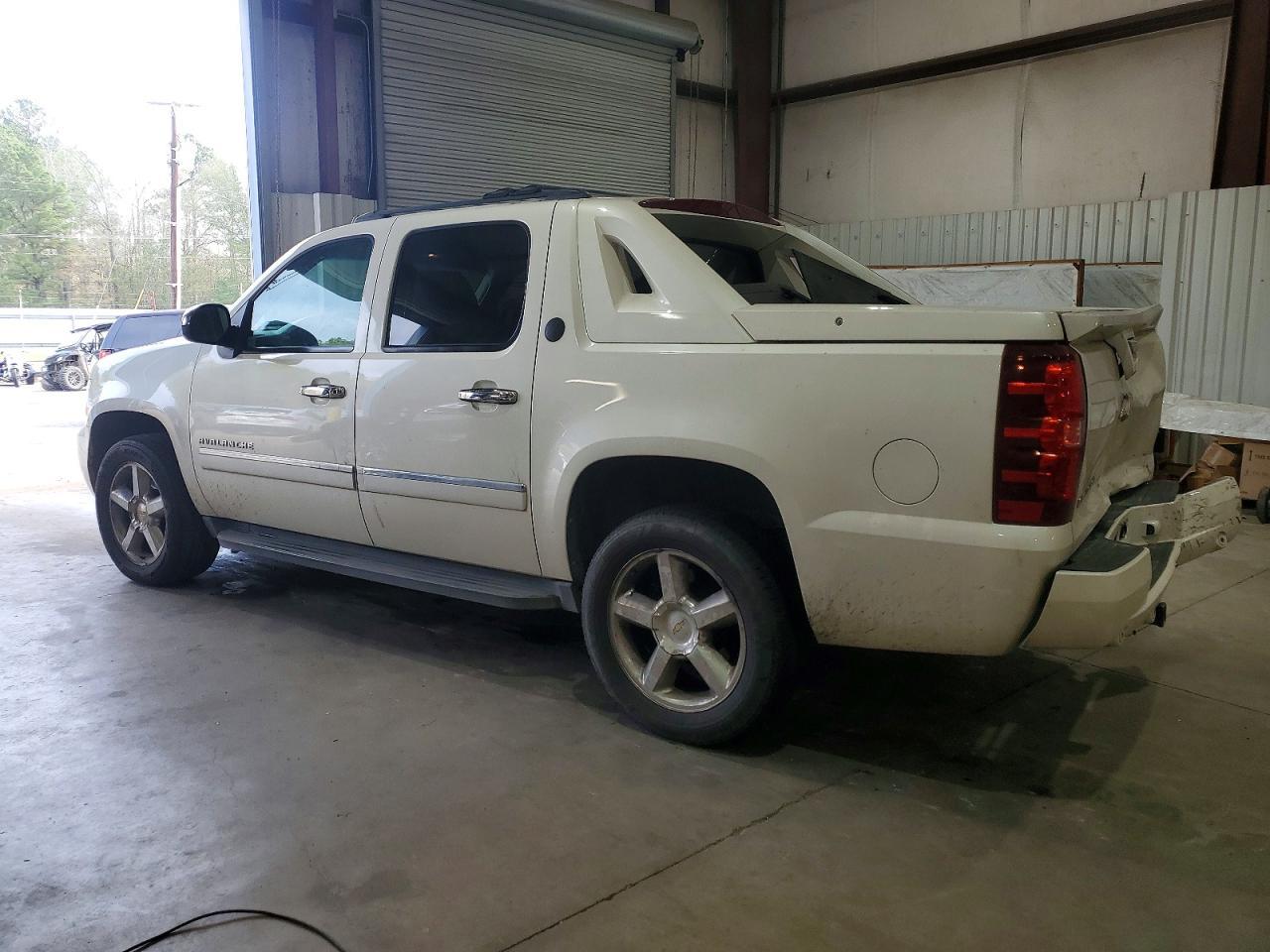 2013 CHEVROLET Avalanche