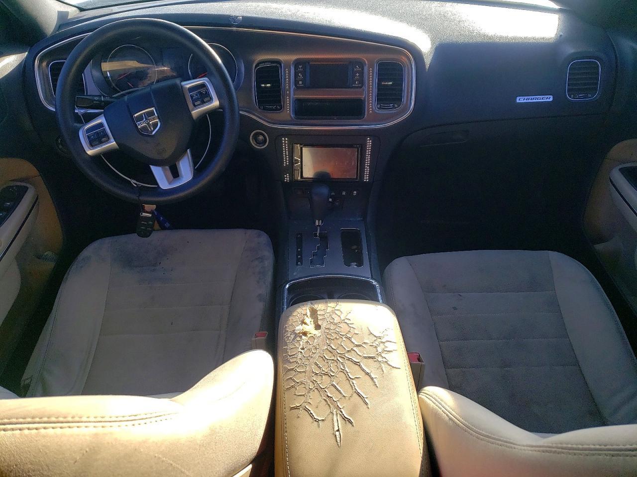2011 DODGE CHARGER