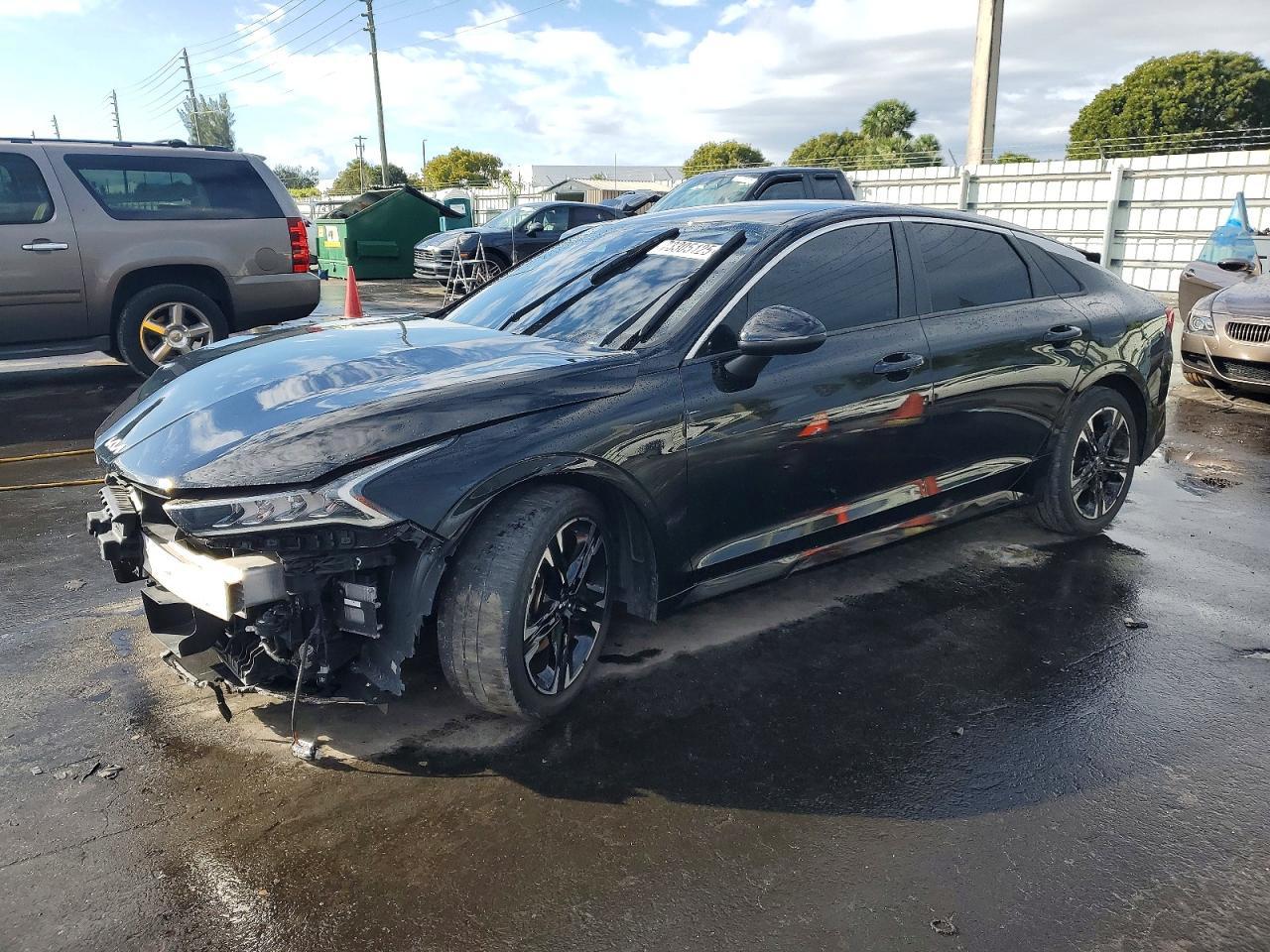 2022 KIA K5