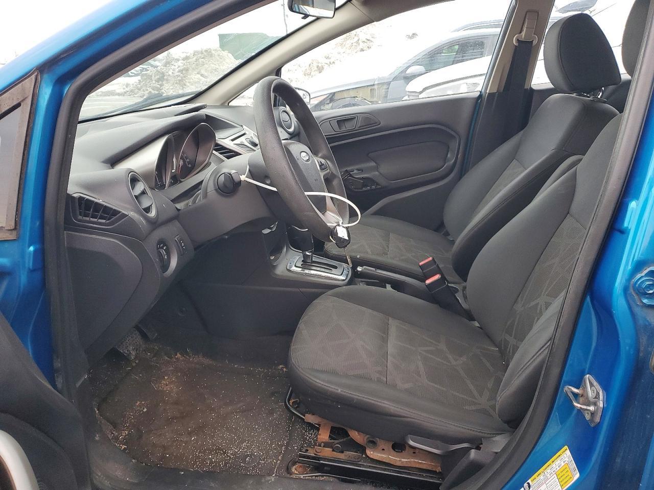 2013 FORD Fiesta