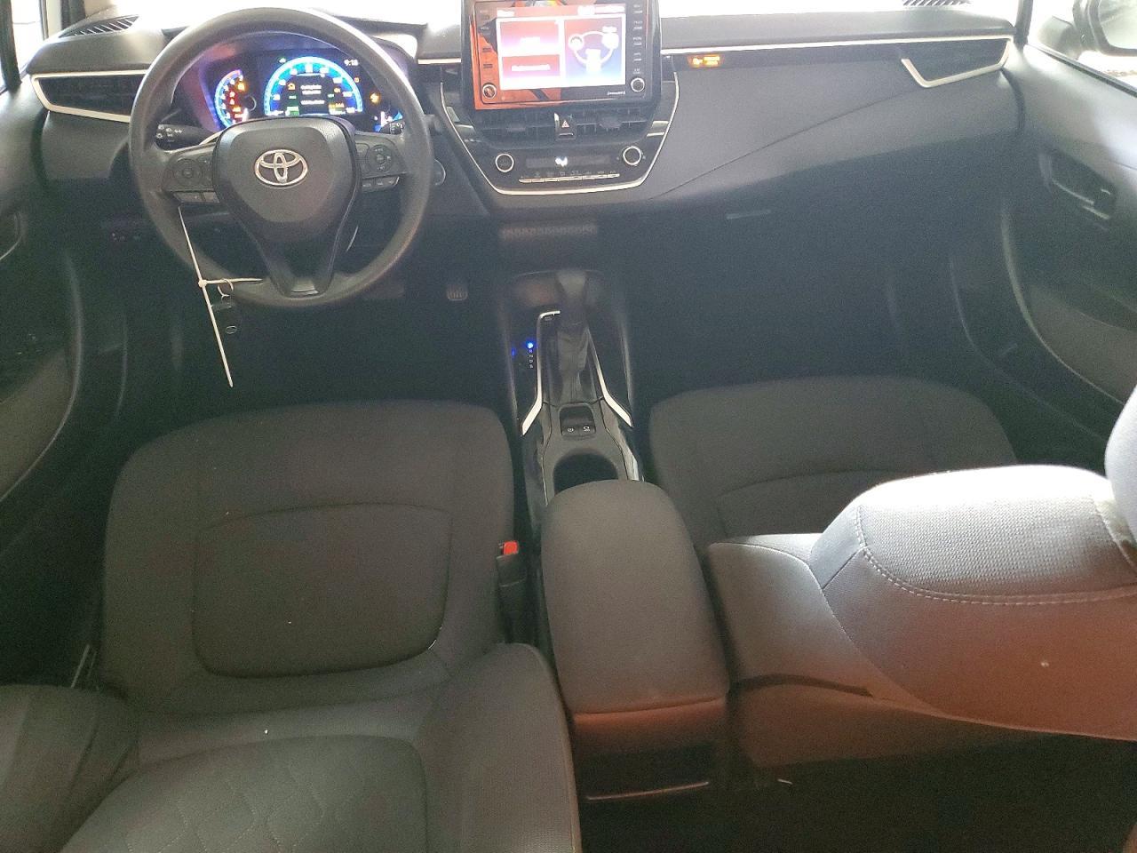 2022 TOYOTA COROLLA