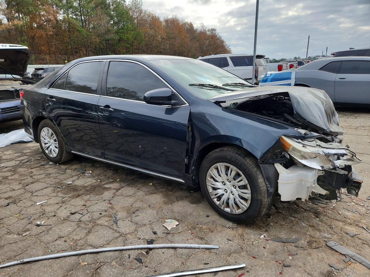 2014 TOYOTA CAMRY