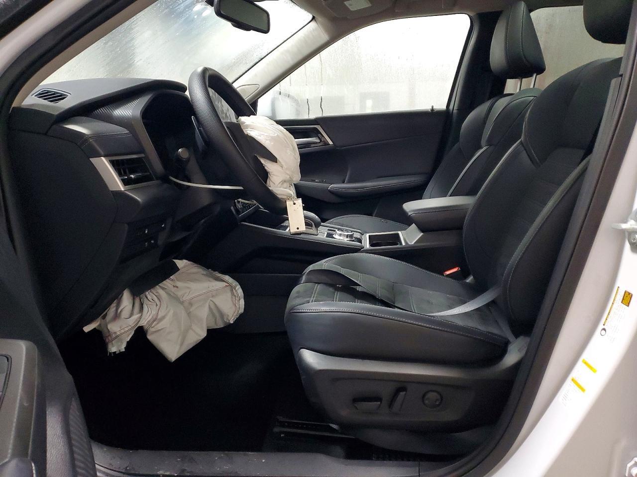 2025 MITSUBISHI outlander