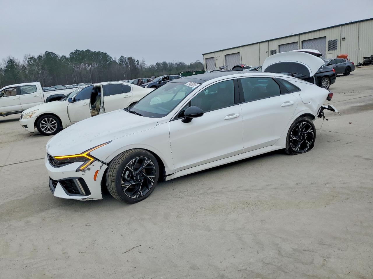2025 KIA K5