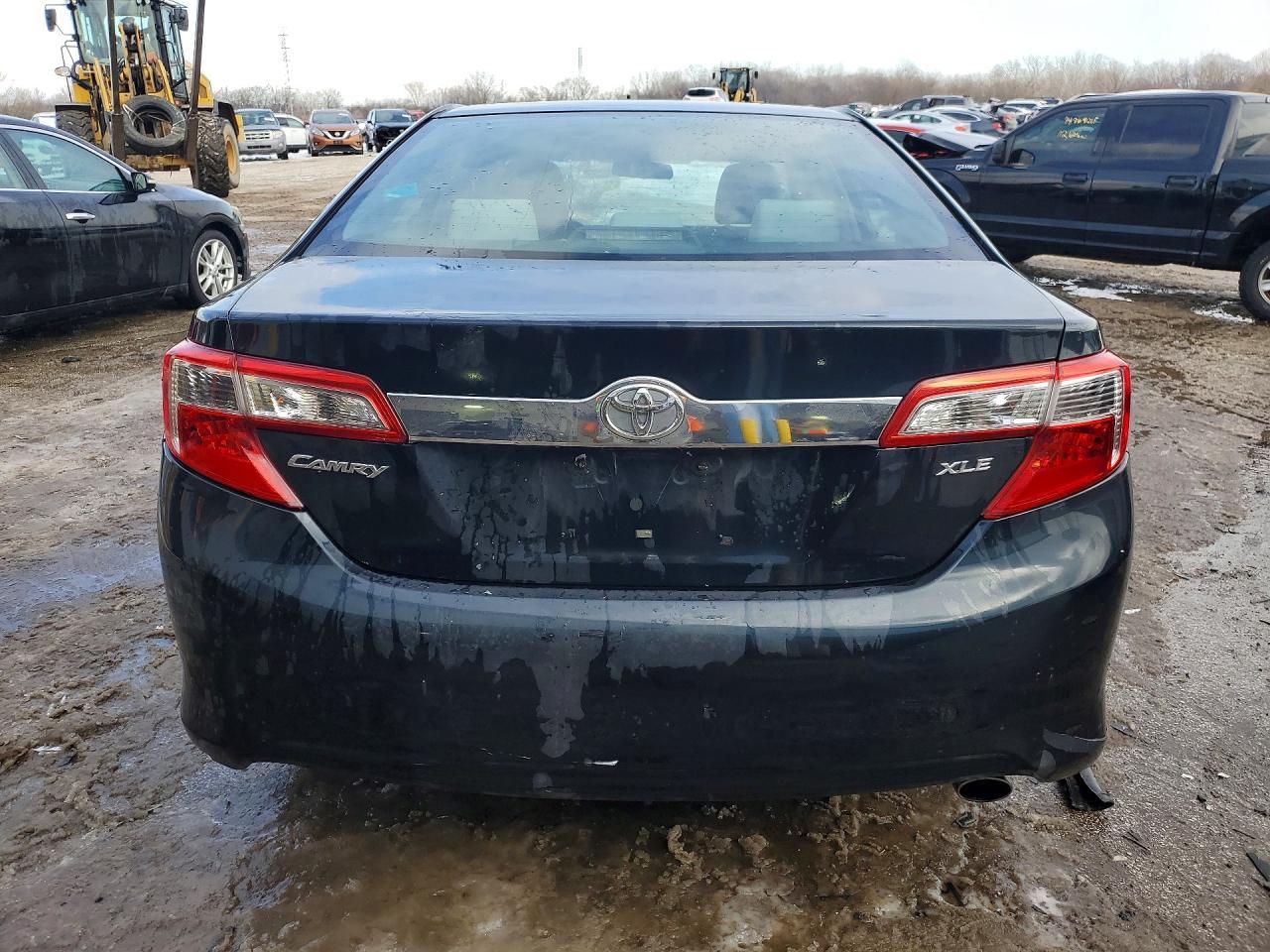 2012 TOYOTA CAMRY