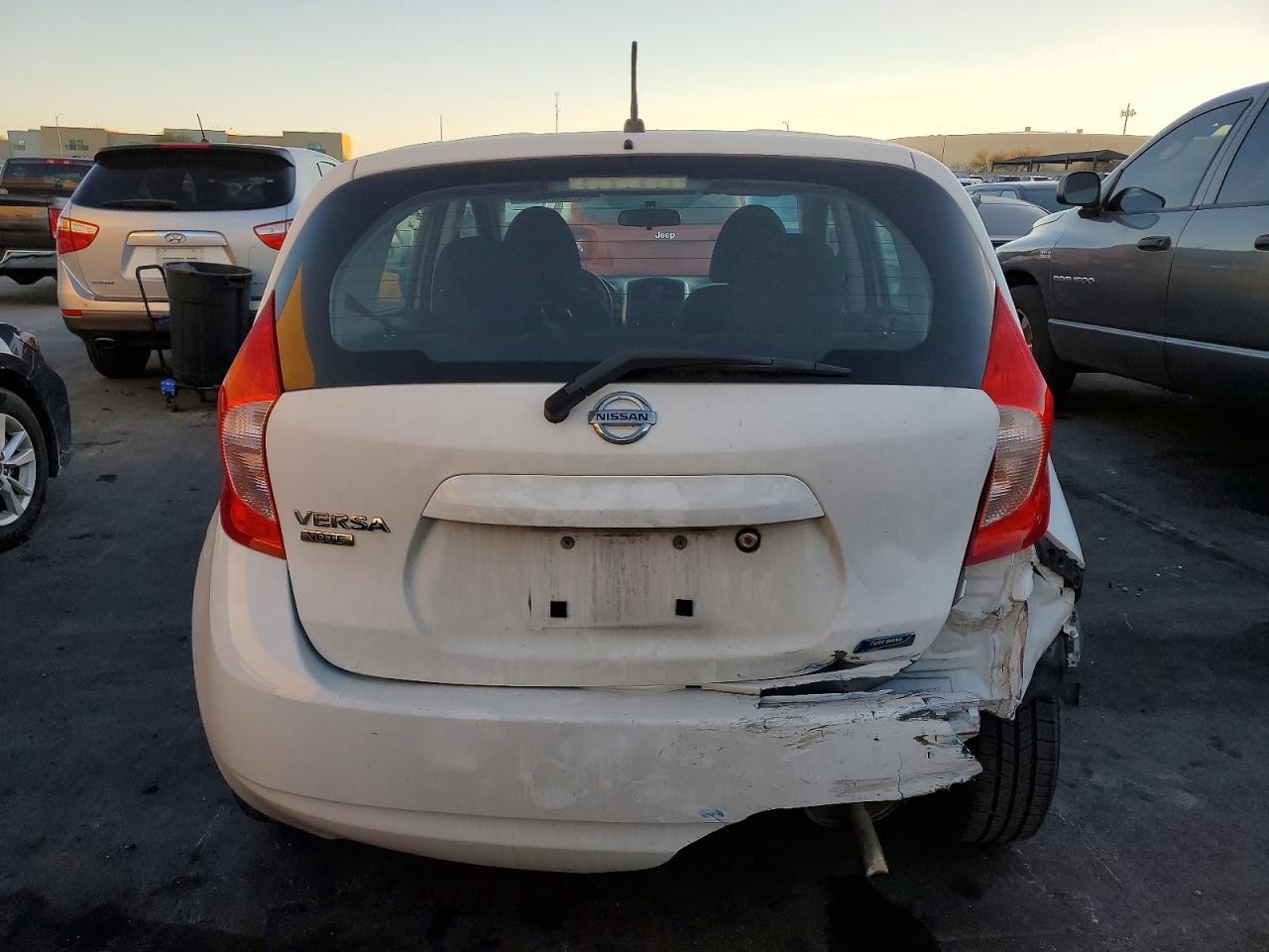 2015 NISSAN Versa Note