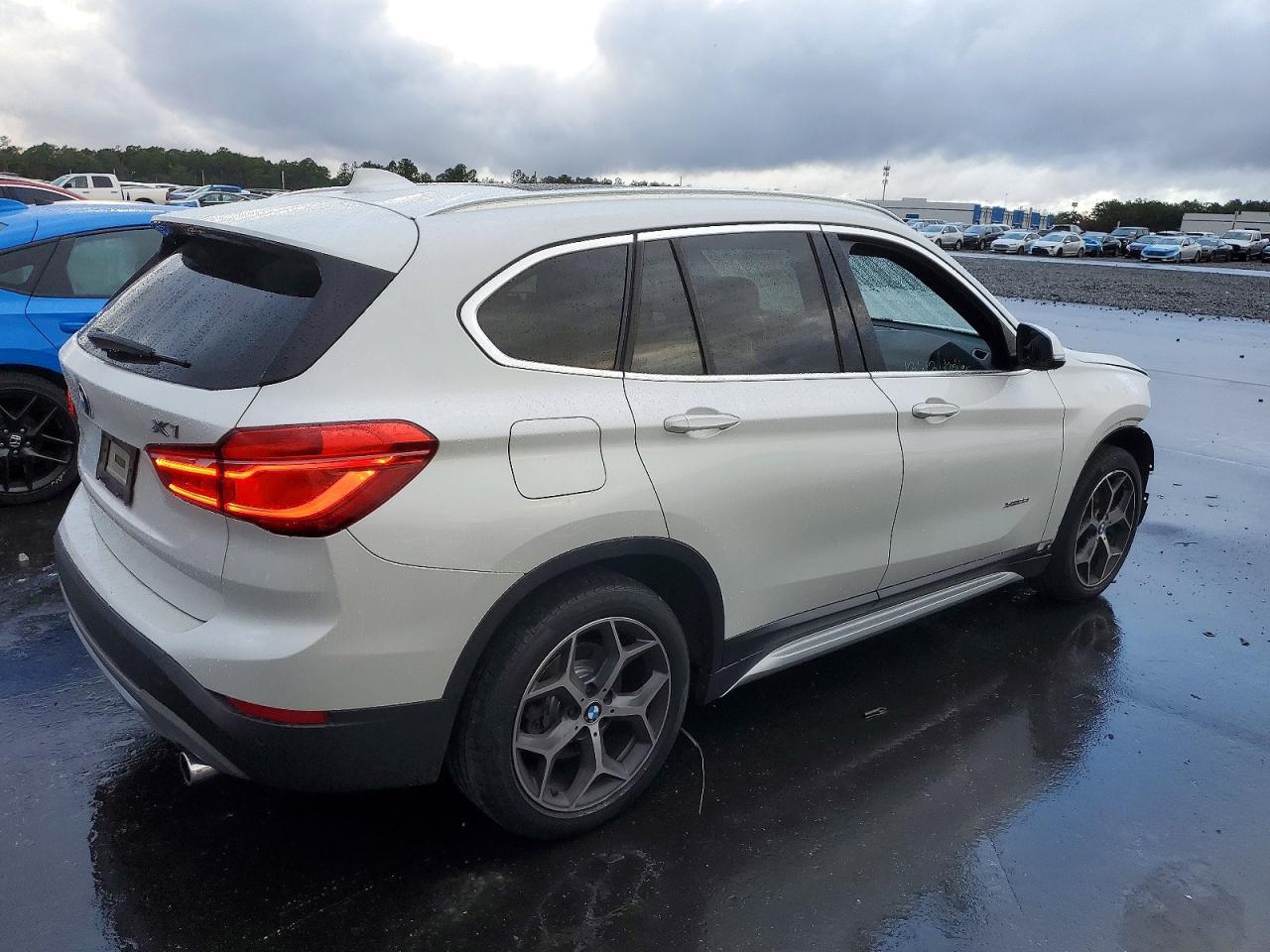 2017 BMW X1
