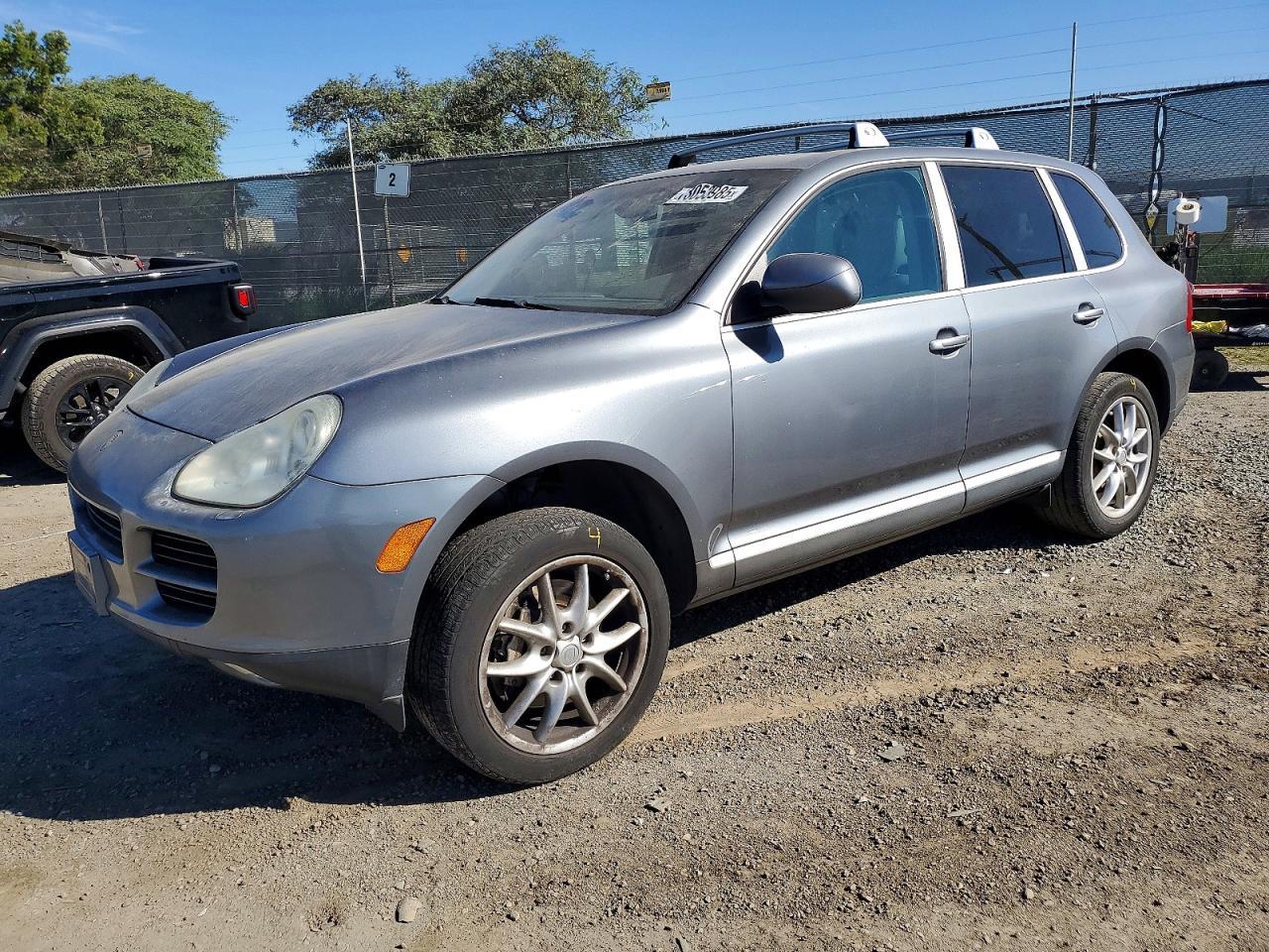 2004 PORSCHE CAYENNE