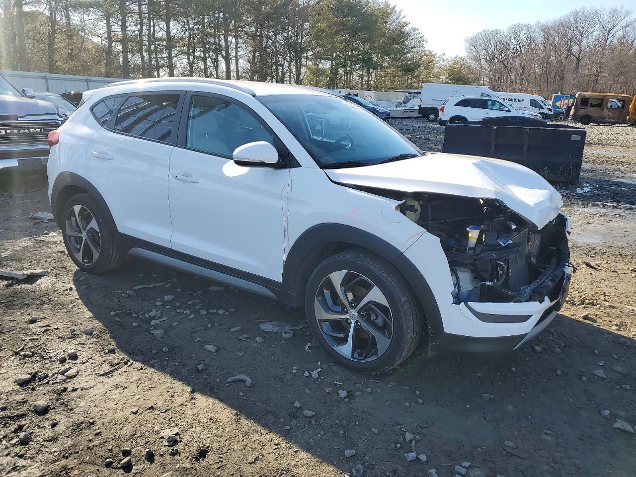 2017 HYUNDAI TUCSON