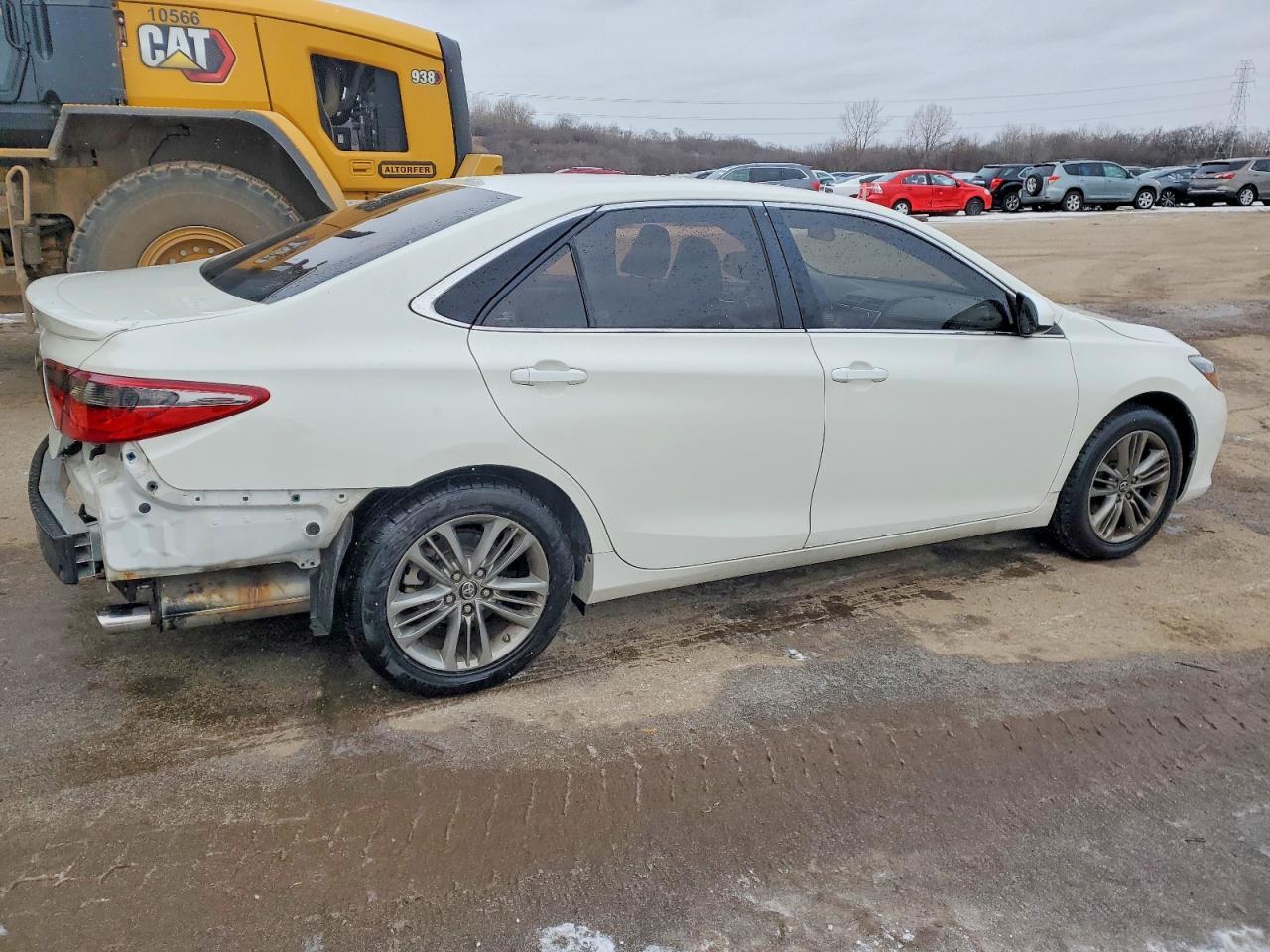 2015 TOYOTA CAMRY