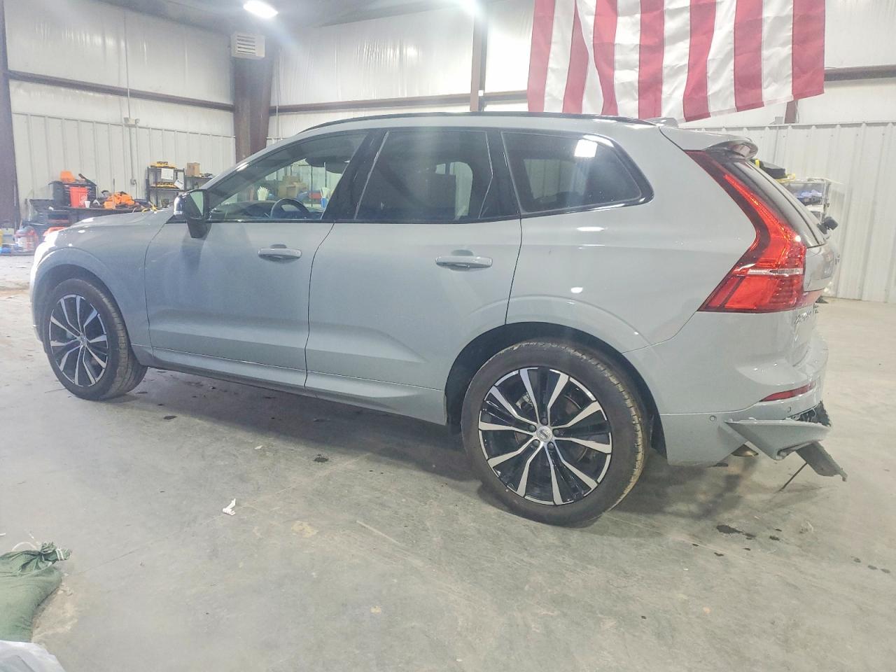 2025 VOLVO XC60