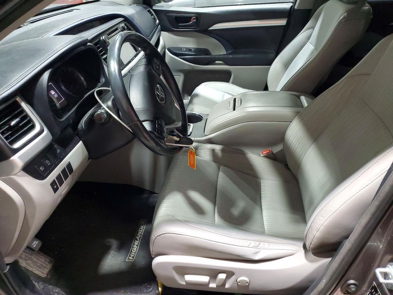 2018 TOYOTA HIGHLANDER