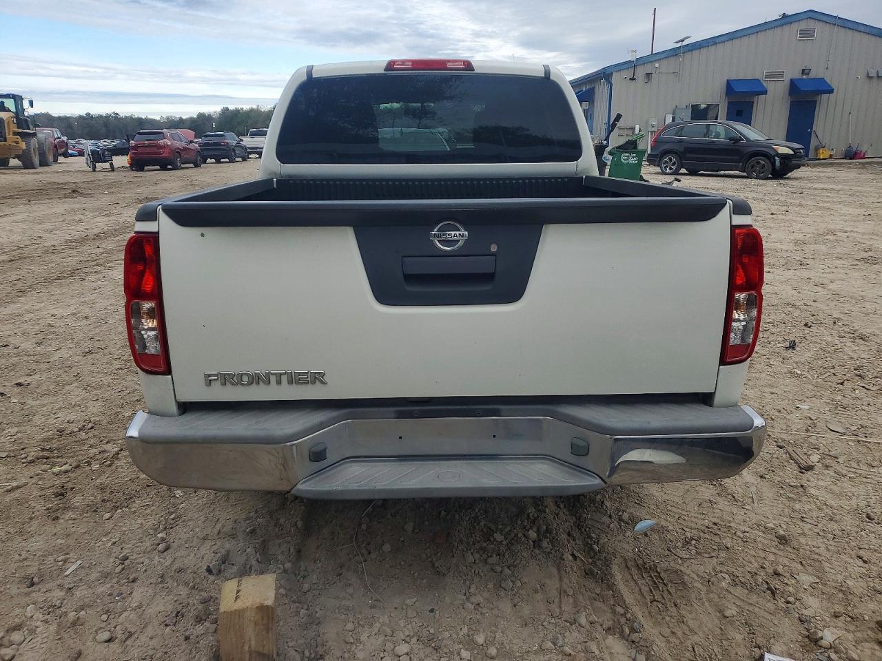 2012 NISSAN Frontier