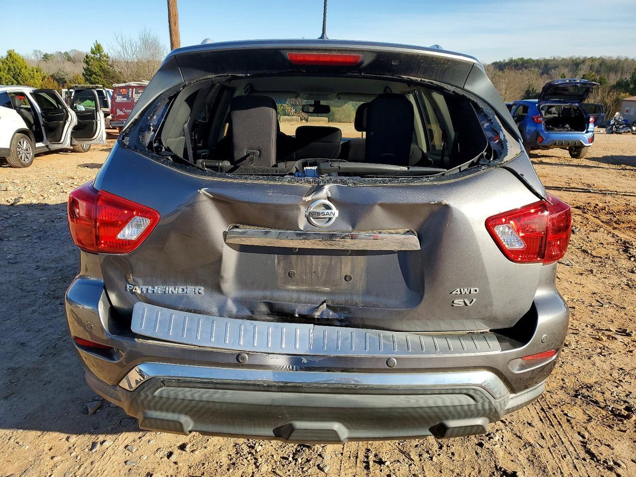 2017 NISSAN PATHFINDER