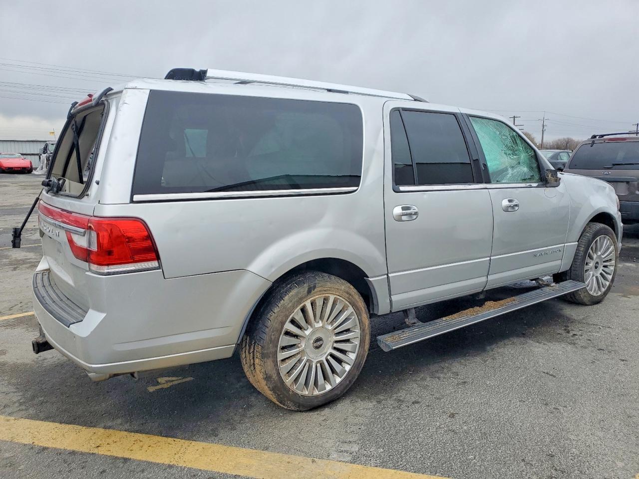 2016 LINCOLN Navigator