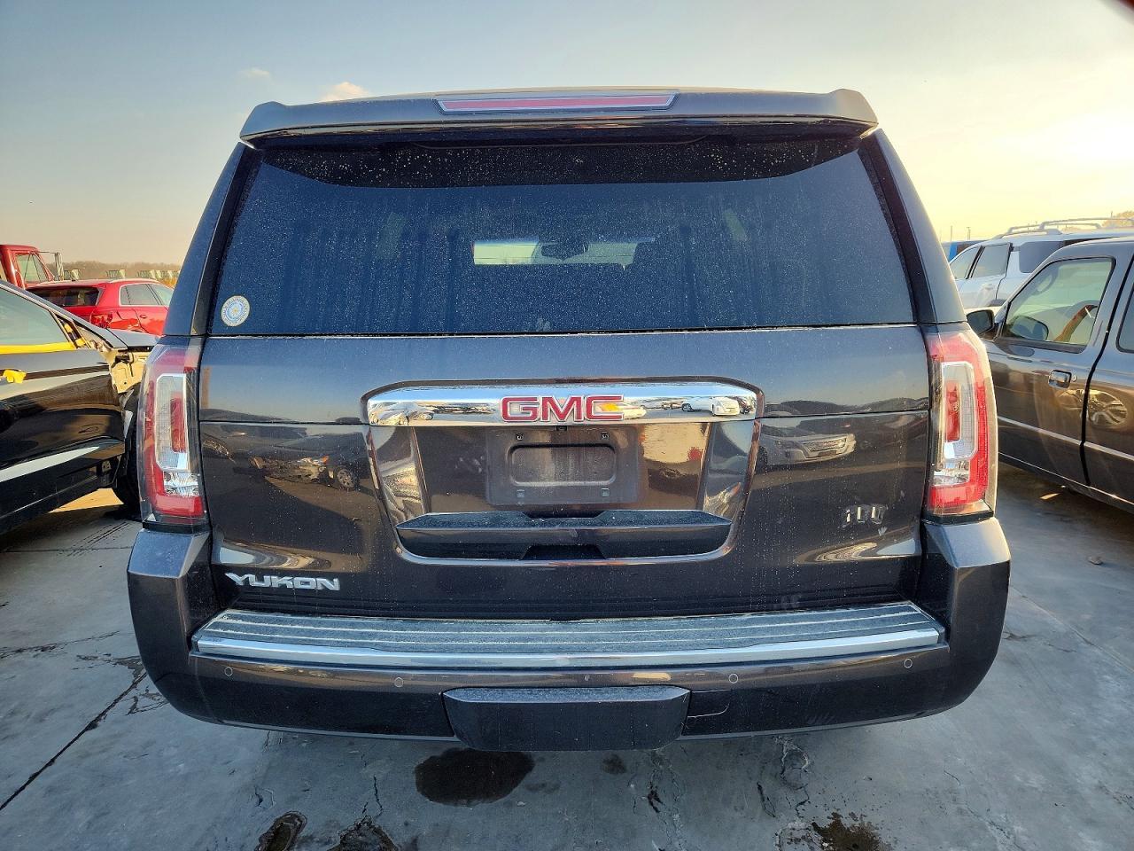 2017 GMC Yukon