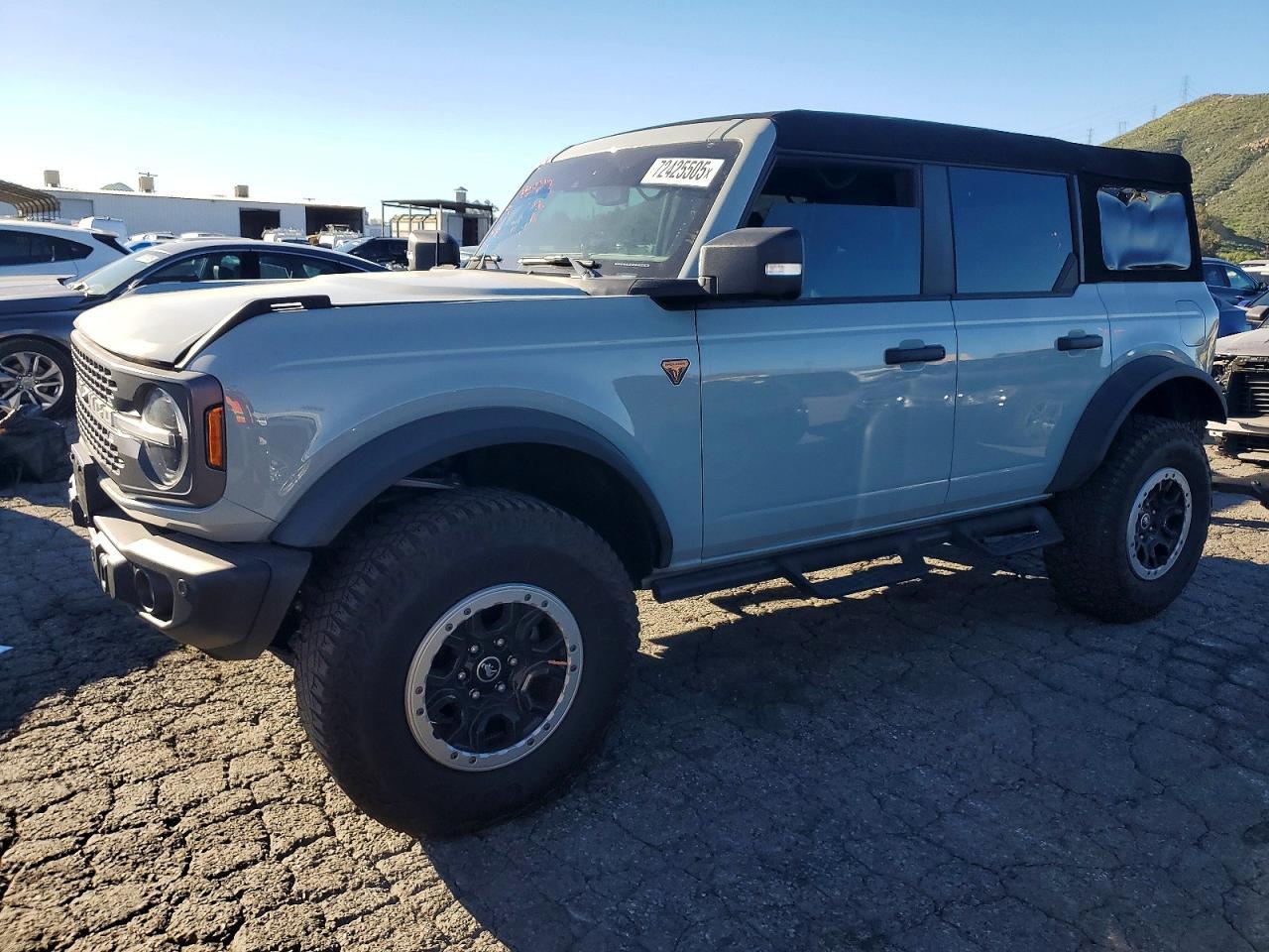 2023 FORD Bronco