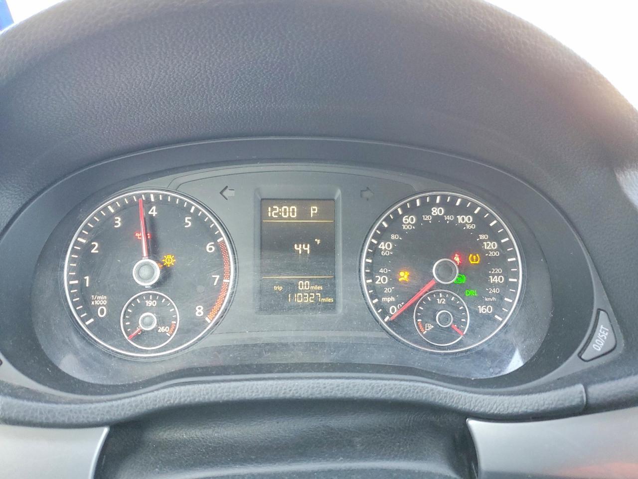 2014 VOLKSWAGEN Passat