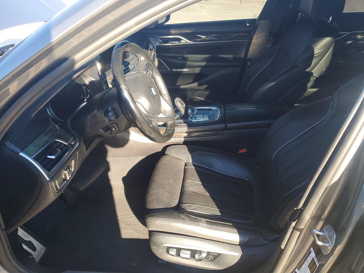 2016 BMW 7 series