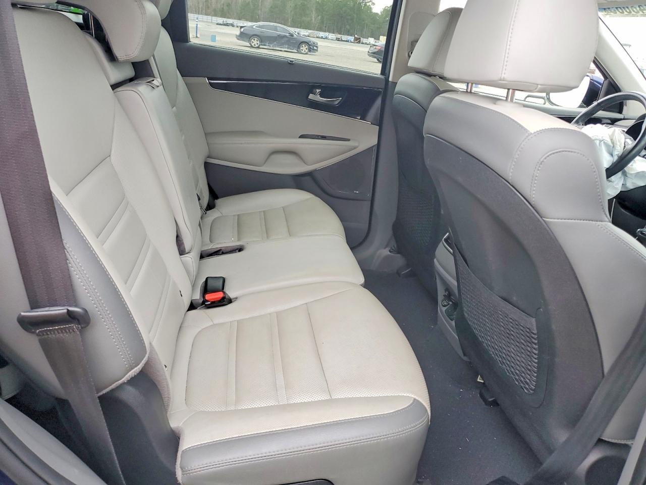 2019 KIA SORENTO