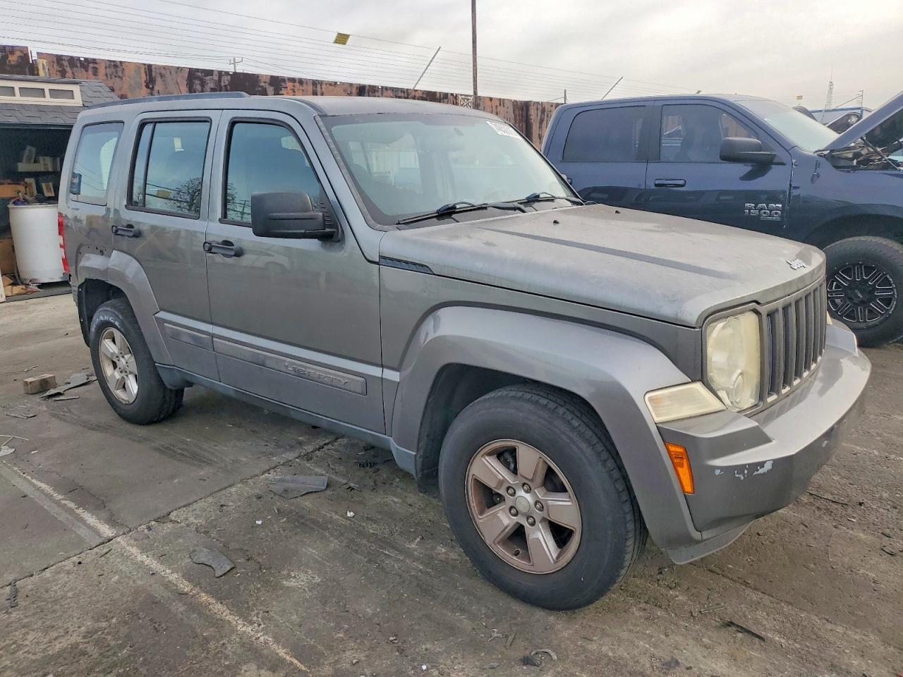 2012 JEEP Liberty
