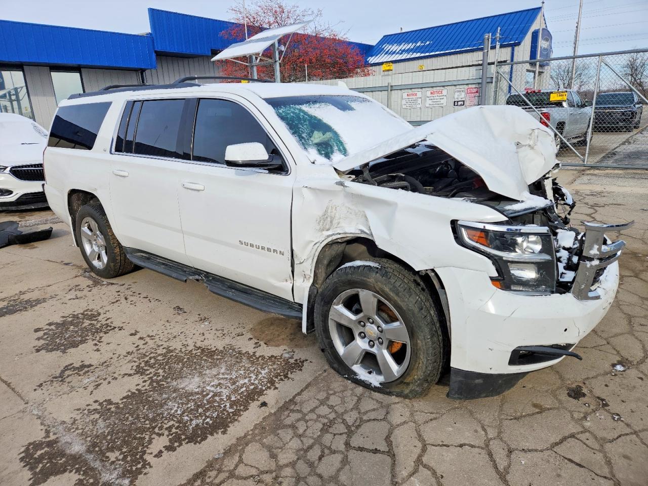 2016 CHEVROLET Suburban