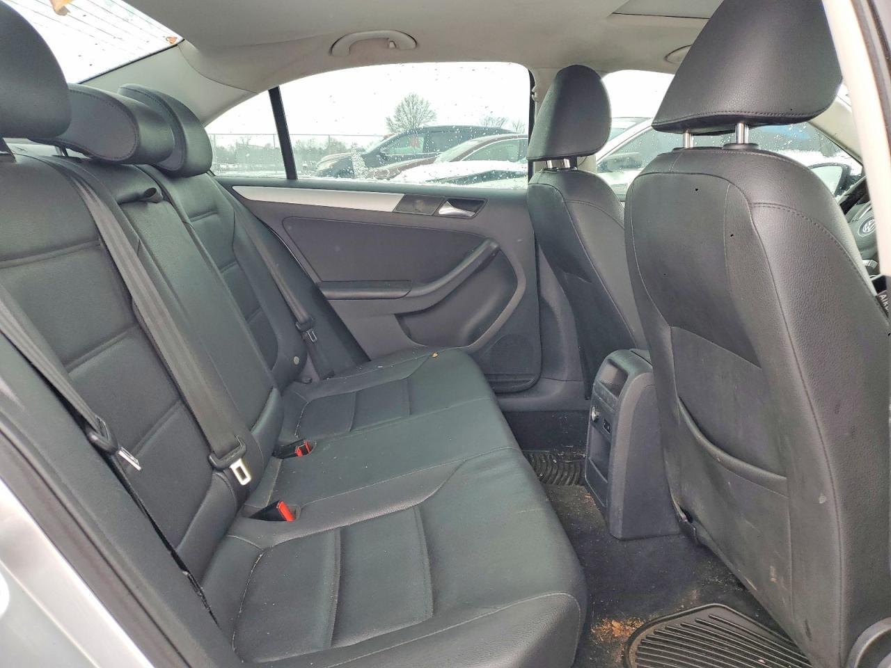 2011 VOLKSWAGEN JETTA