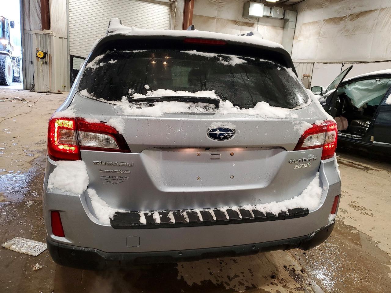 2017 SUBARU Outback