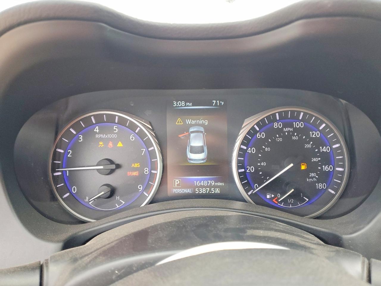 2015 INFINITI Q50