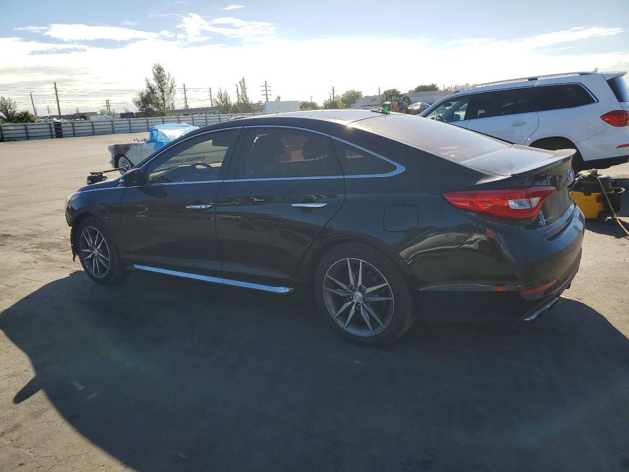 2015 HYUNDAI SONATA