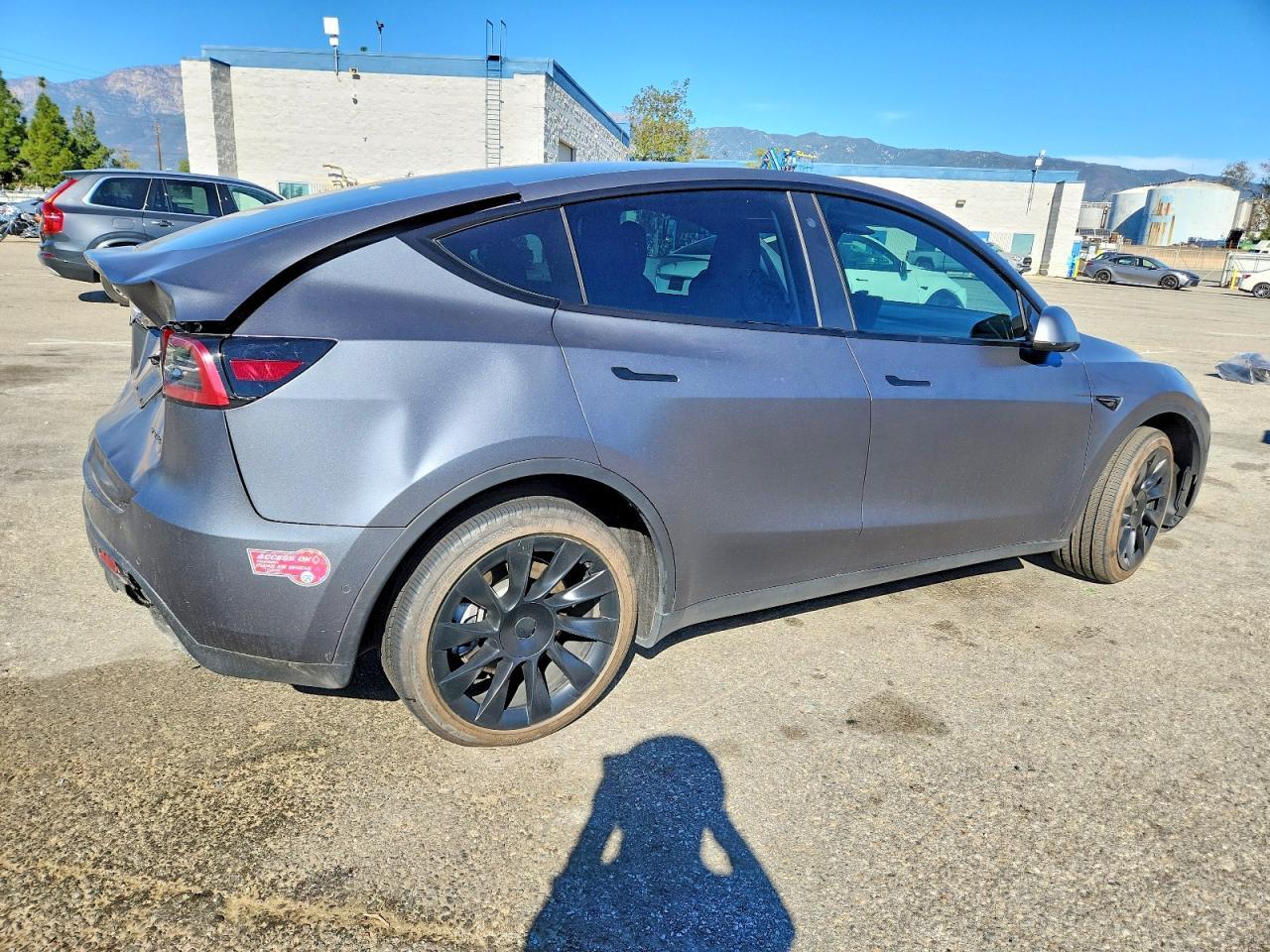 2022 TESLA MODEL Y