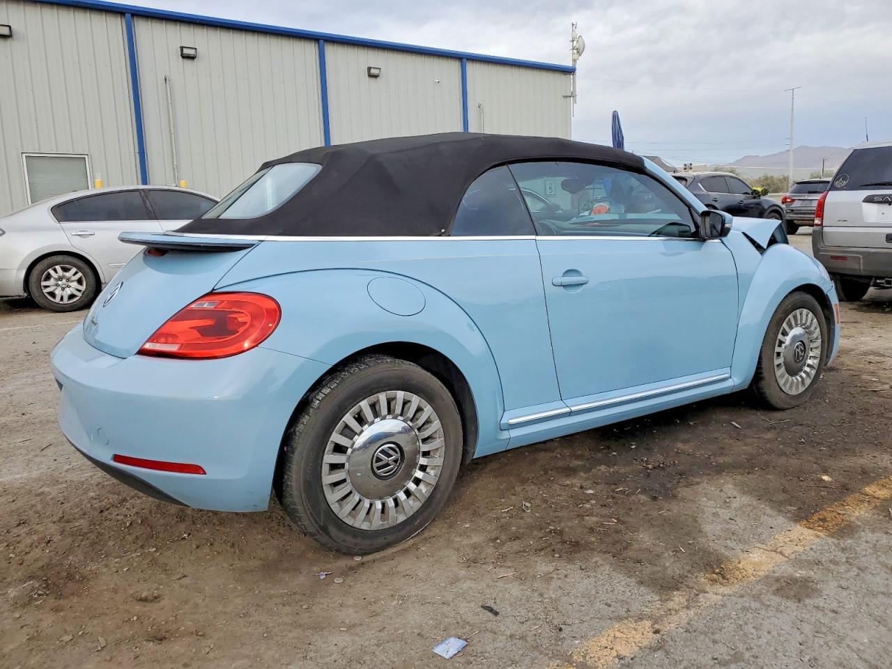 2016 VOLKSWAGEN Beetle